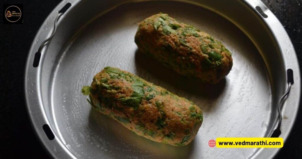 Kothimbir Vadi roll
